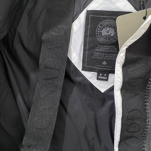 Canada Goose White Down Jacket - Picture 7 of 11